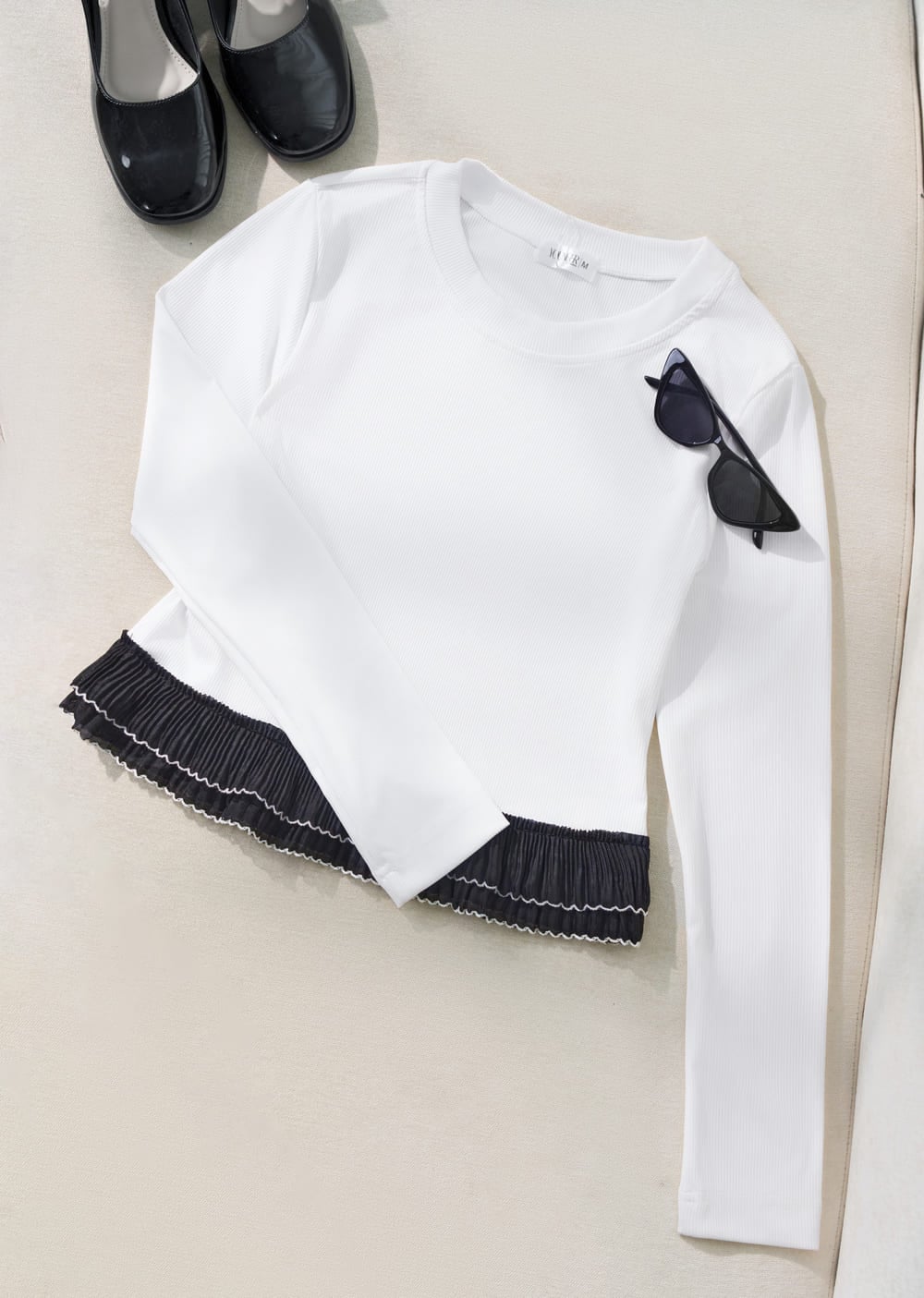 Áo croptop nữ Cardina tăm lạnh dài tay cổ tròn gấu bèo