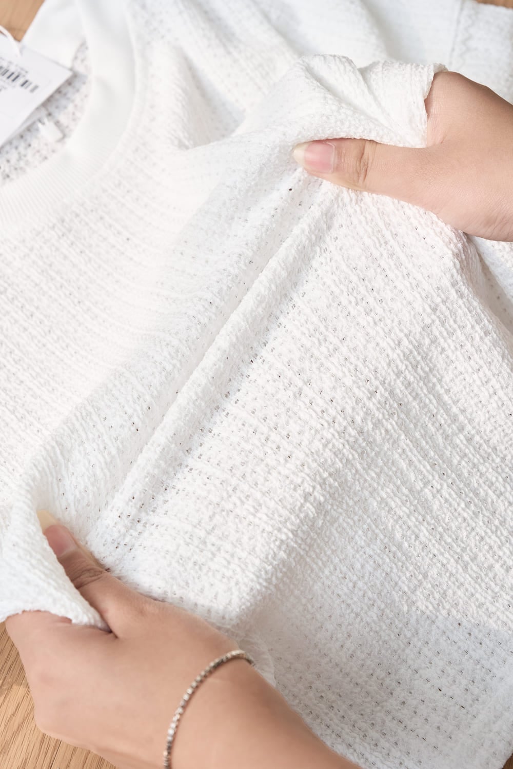 Áo thun tay cộc nữ 2 tầng cổ tròn chất ren mềm mại