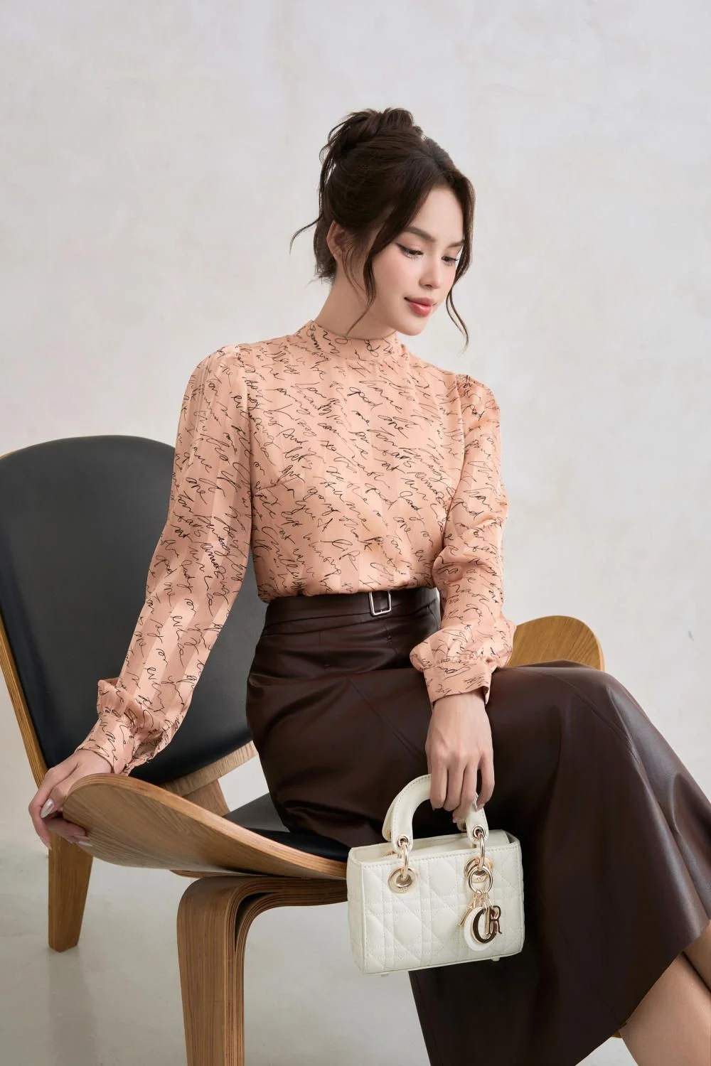 các kiểu áo voan tuổi trung niên
