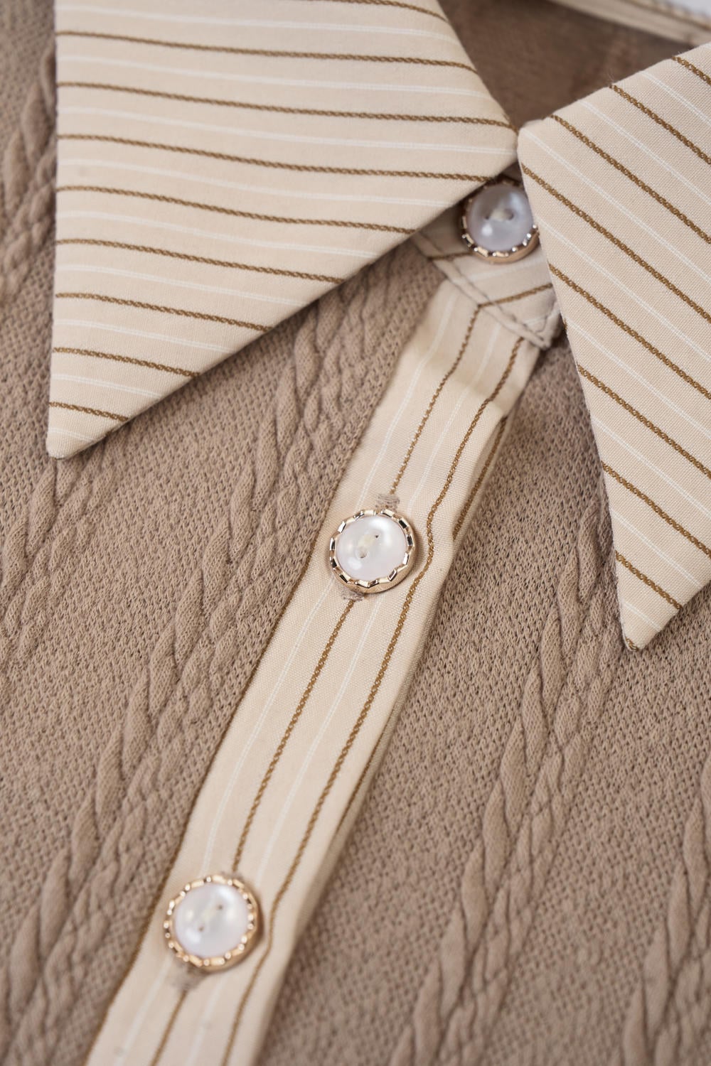 Áo len nữ dệt vặn thừng dáng cổ đức giả phối gile