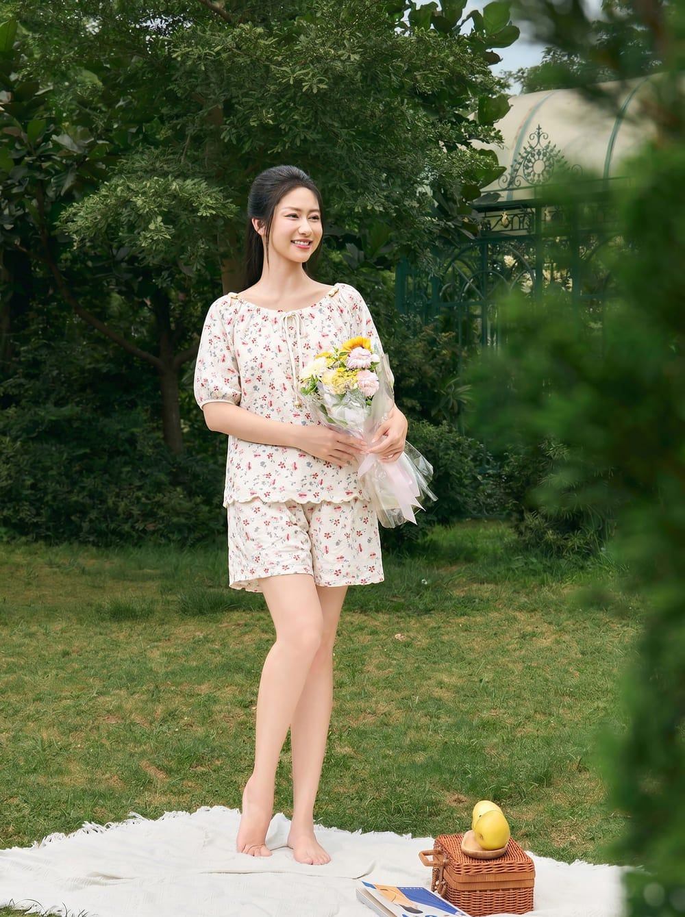 Bộ đồ hoa nhí mặc nhà