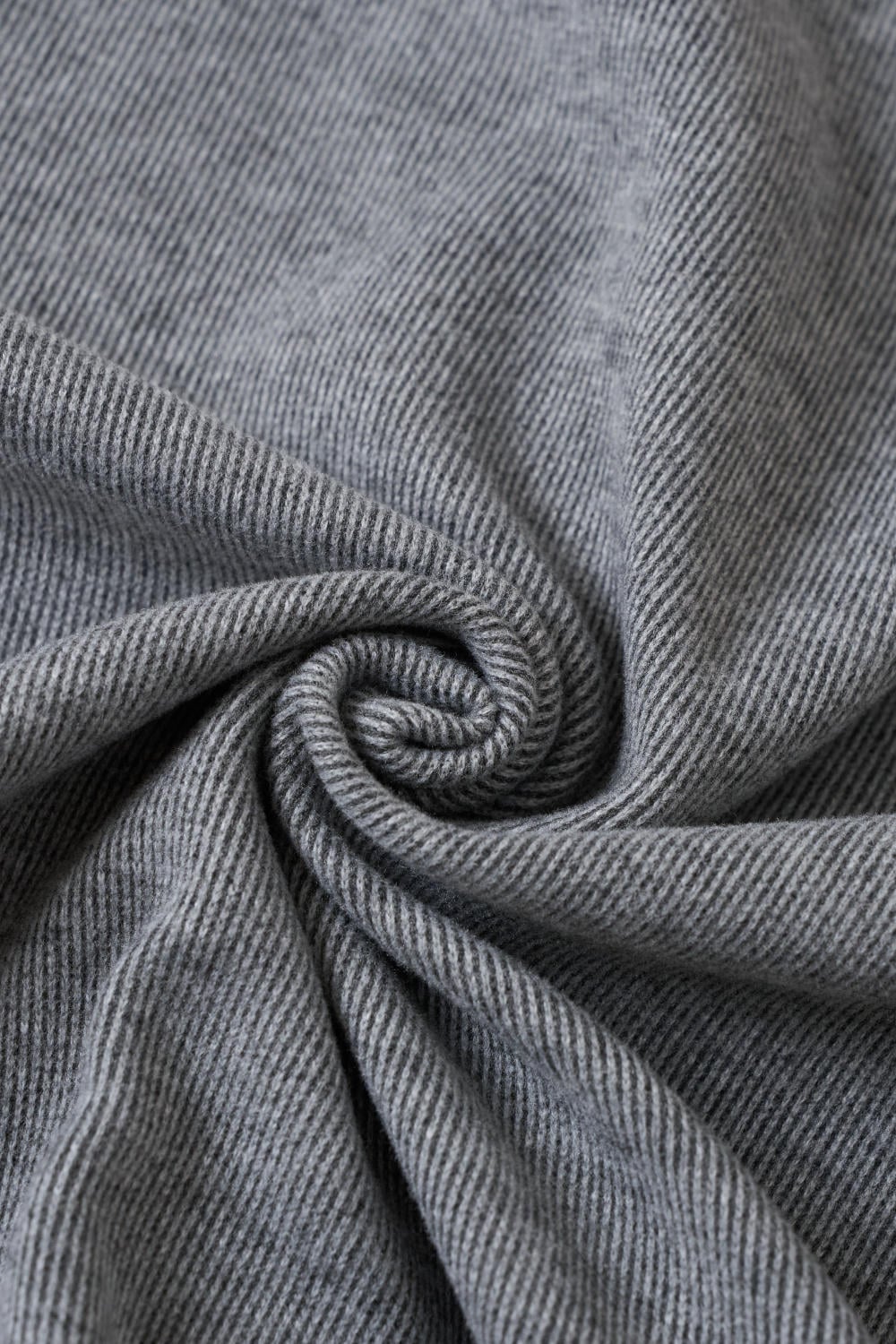 Bộ đồ nữ nỉ lông cừu áo cổ tim phối viền quần suông