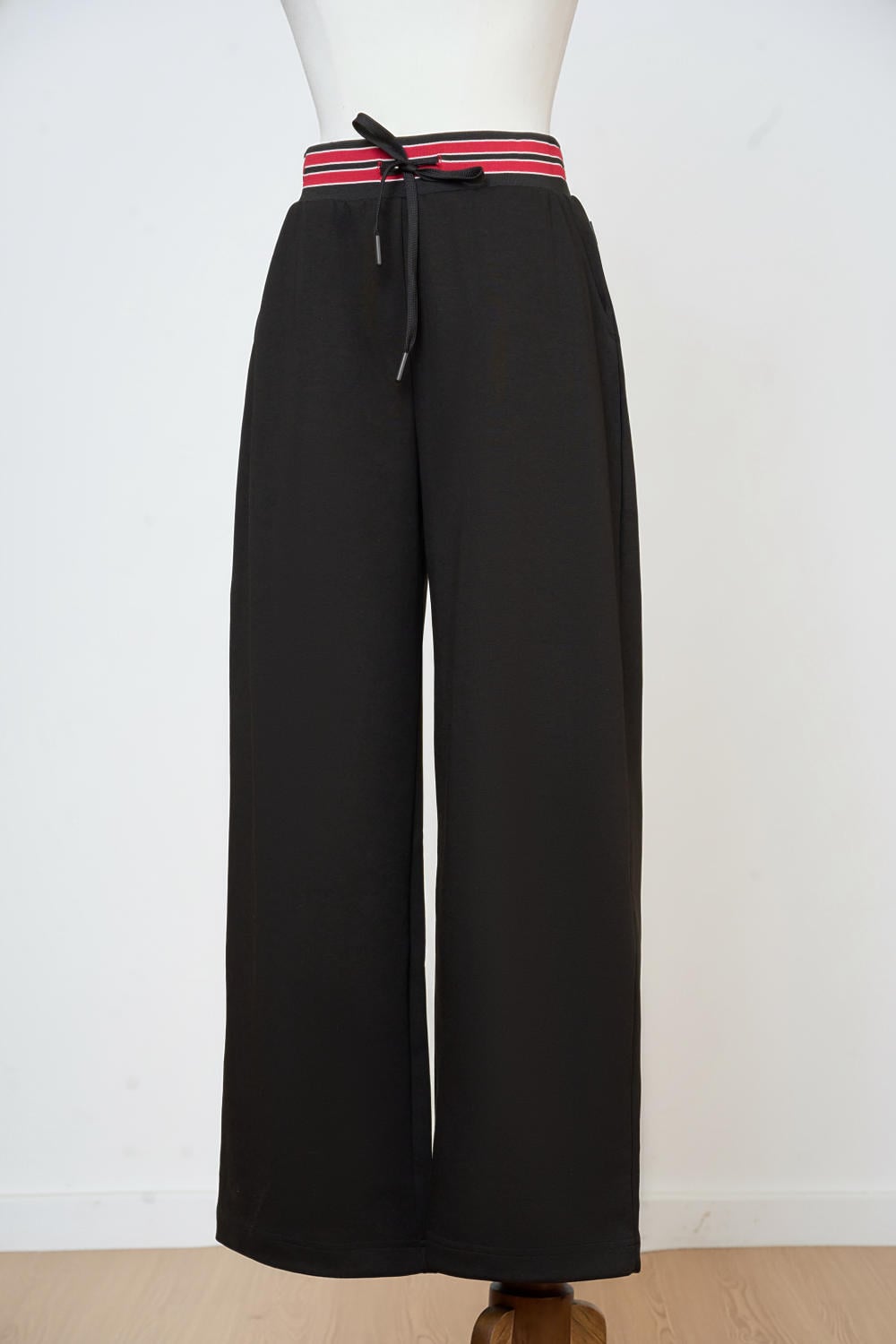 Quần dài nữ chất Umi dáng suông cạp chun dây rút phối kẻ