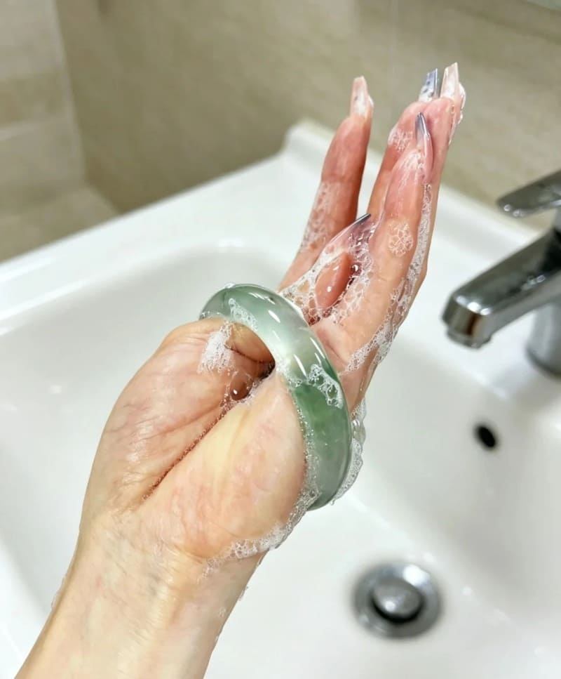ách đeo vòng tay bị chật