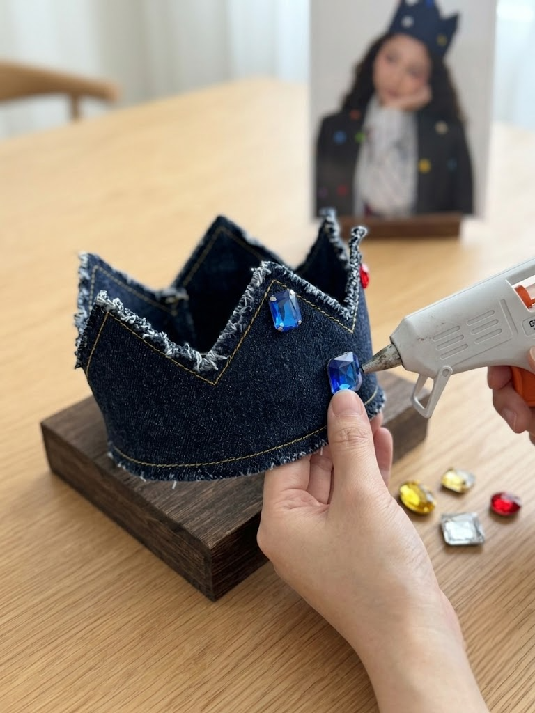 Cách làm vương miện quần jean