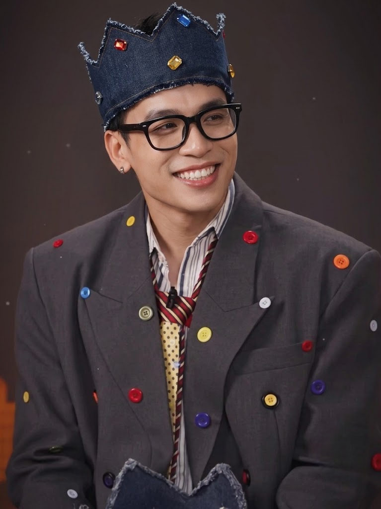Cách làm vương miện quần jean