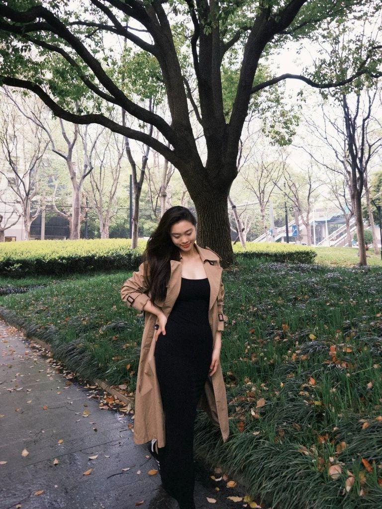 Cách phối đồ với áo khoác dàng dài