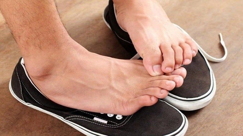 cách trị hôi chân khi đi giày nhiều