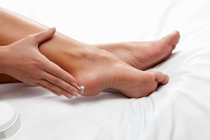 Cách trị hôi chân khi đi giày nhiều