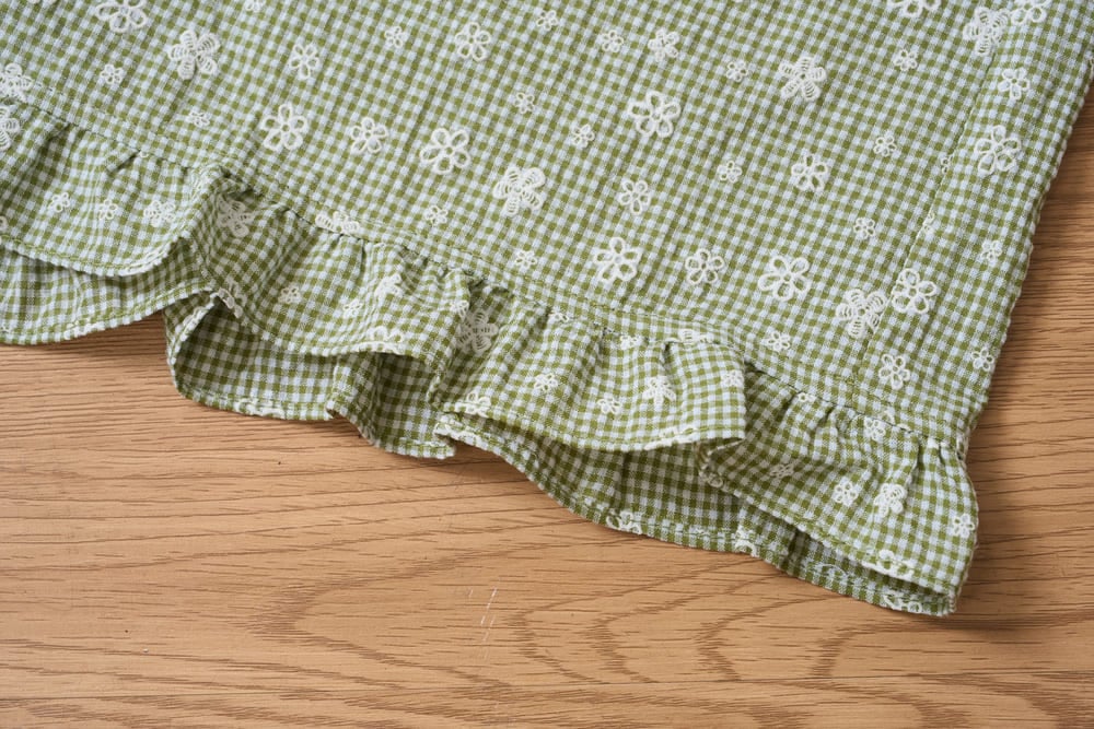 Bộ đồ nữ Cotton đùi cổ tròn tay cộc họa tiết hoa thêu