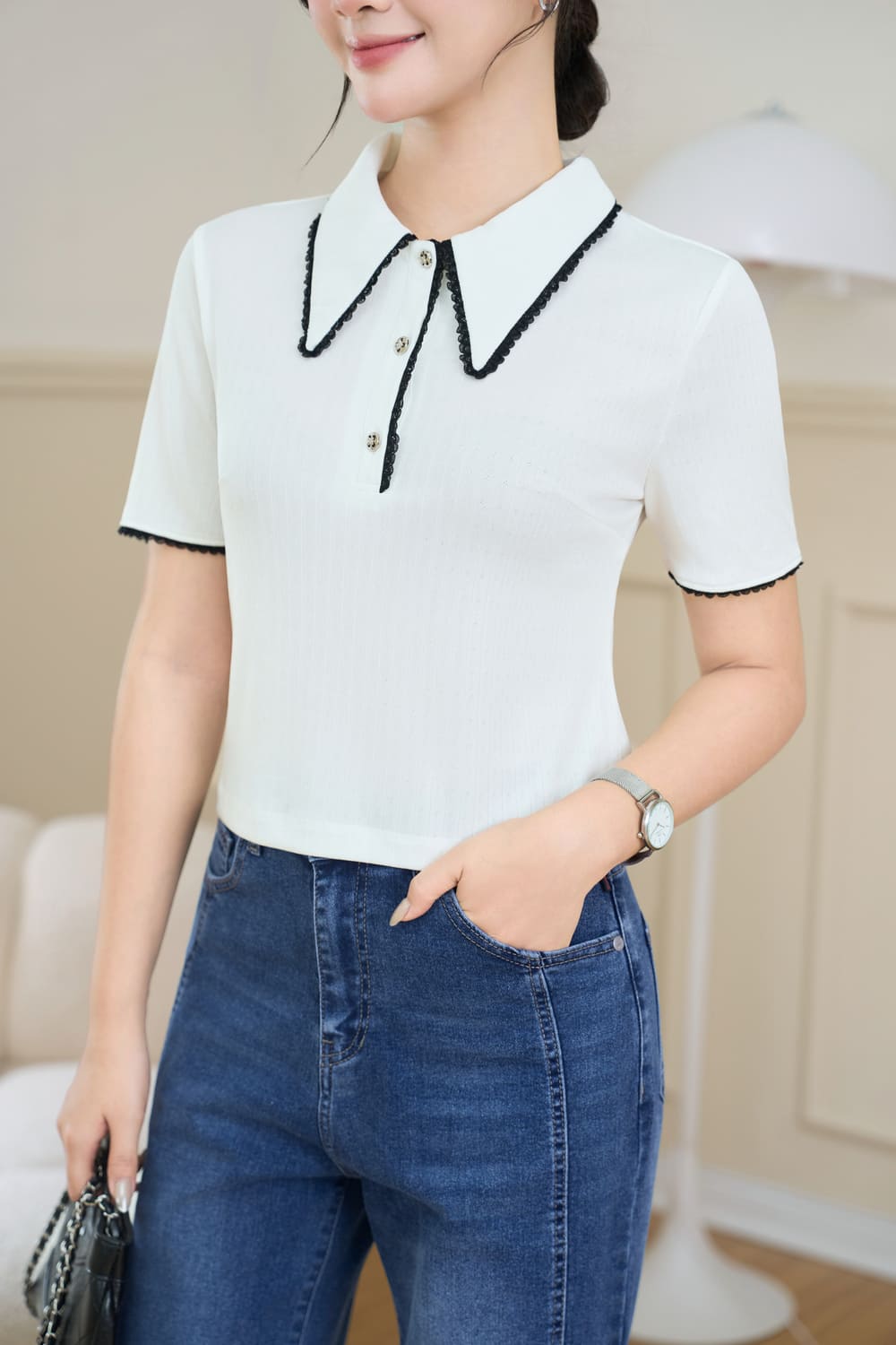 Áo thun phối cổ ren