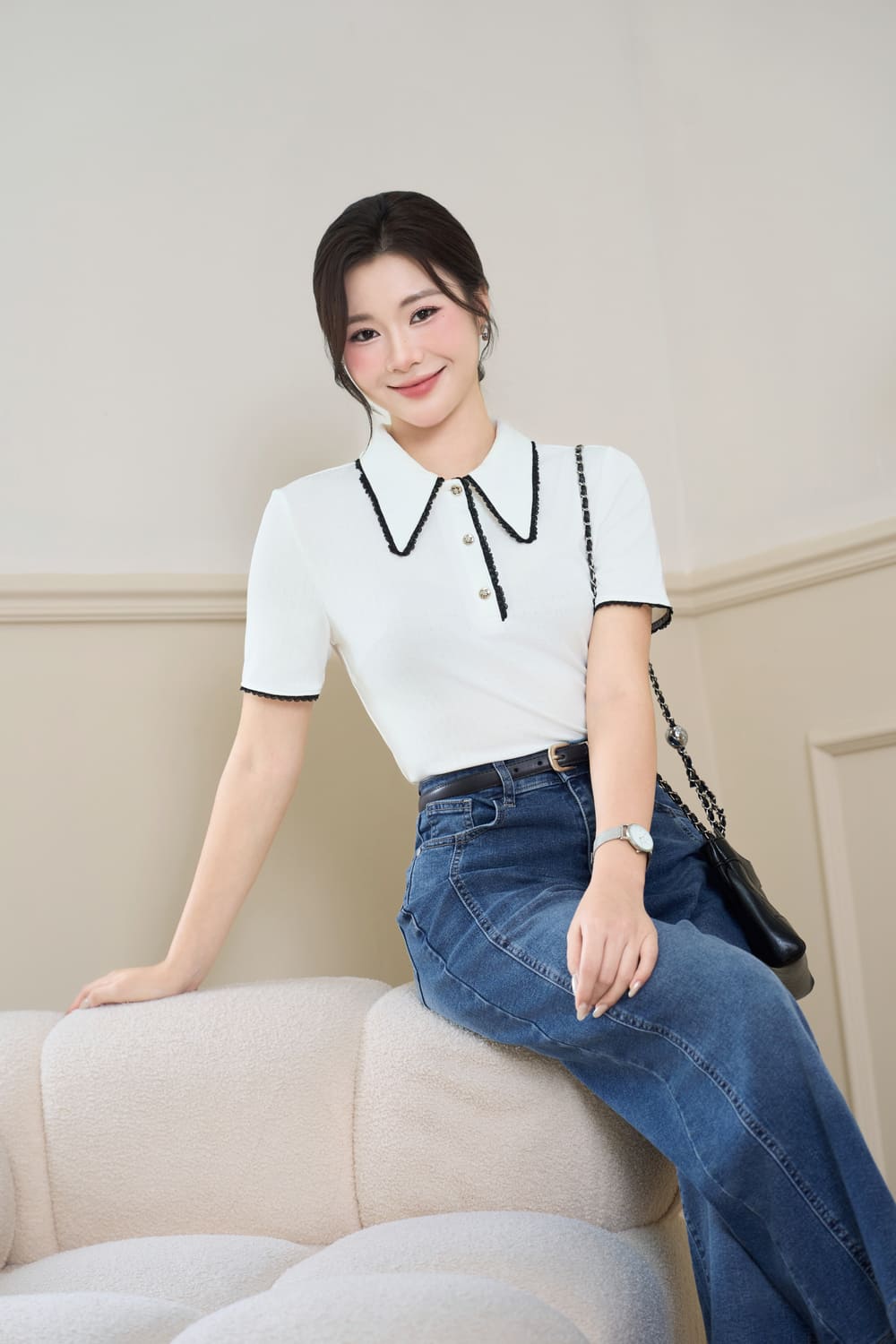 Áo thun phối cổ ren