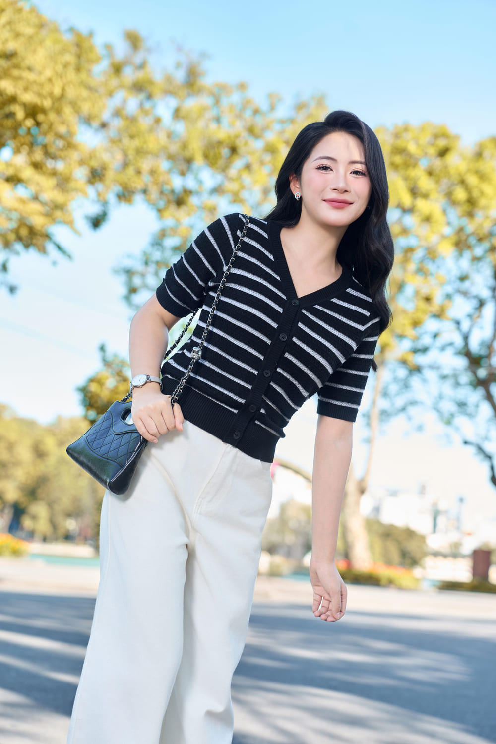Áo cardigan len cotton cổ tim dệt nổi kẻ