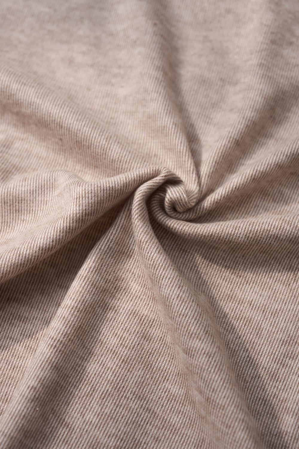 Áo nỉ tăm lông cừu dài tay phối cổ sơ mi trắng