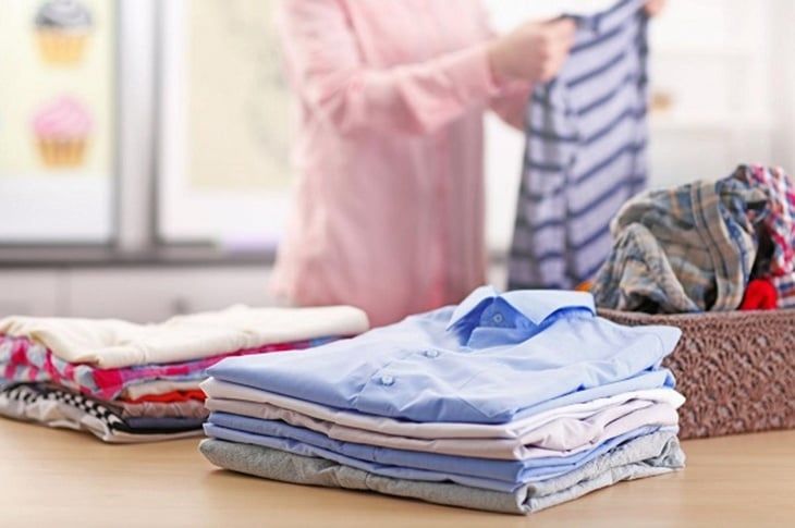 Cách treo quần áo tiết kiệm diện tích
