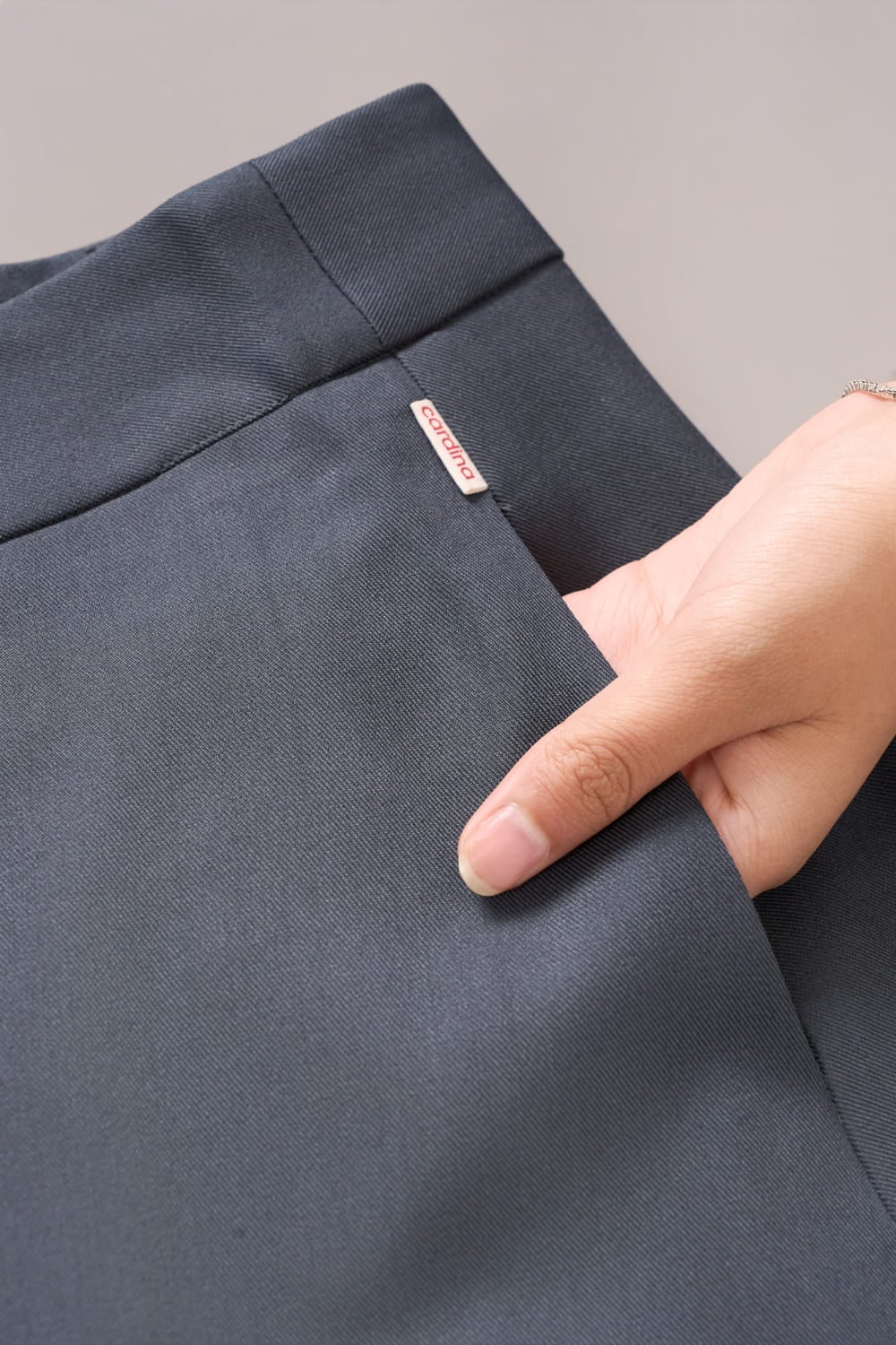 Chân váy tuýt si nhung chéo dáng xòe rủ vạt lệch