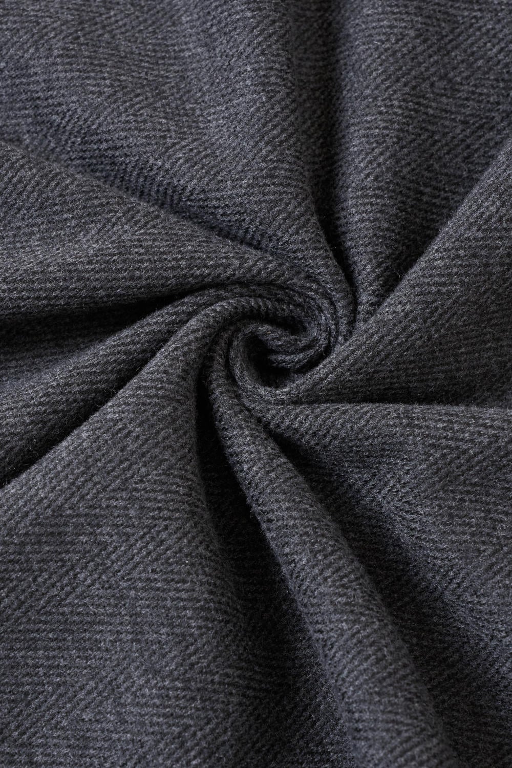 Chân váy dạ dáng chữ A dài phối viền cạp nhung Fresh.