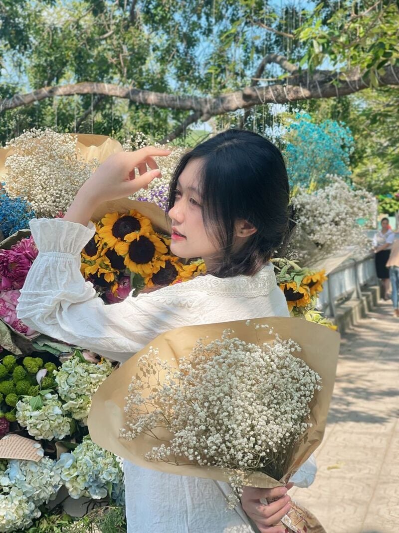 chụp ảnh với xe hoa