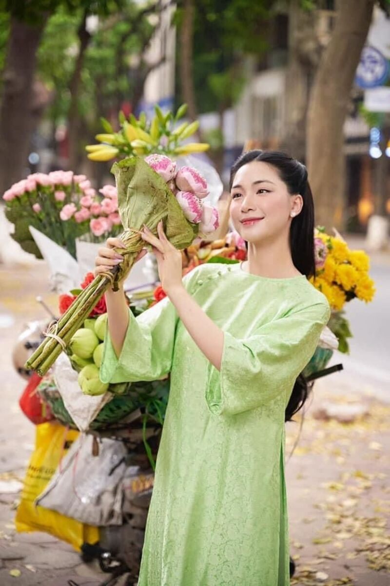chụp ảnh với xe hoa