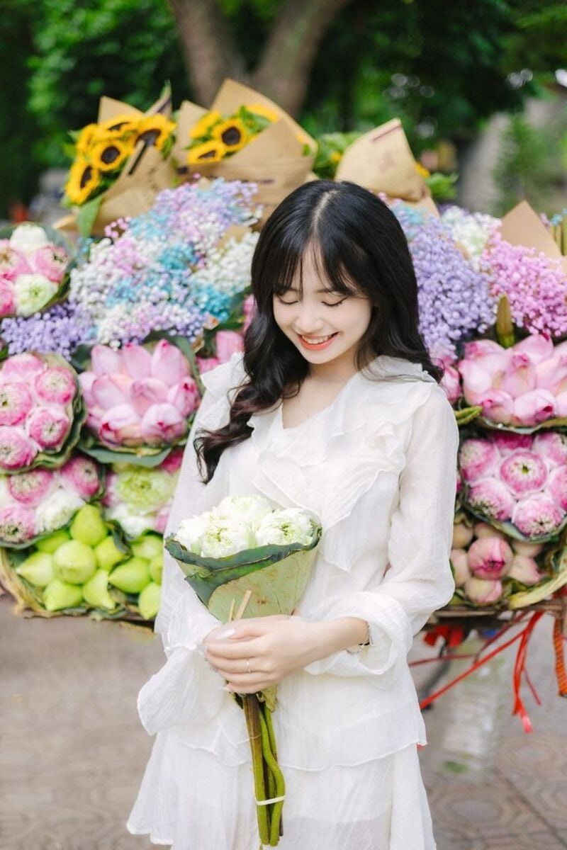 chụp ảnh với xe hoa