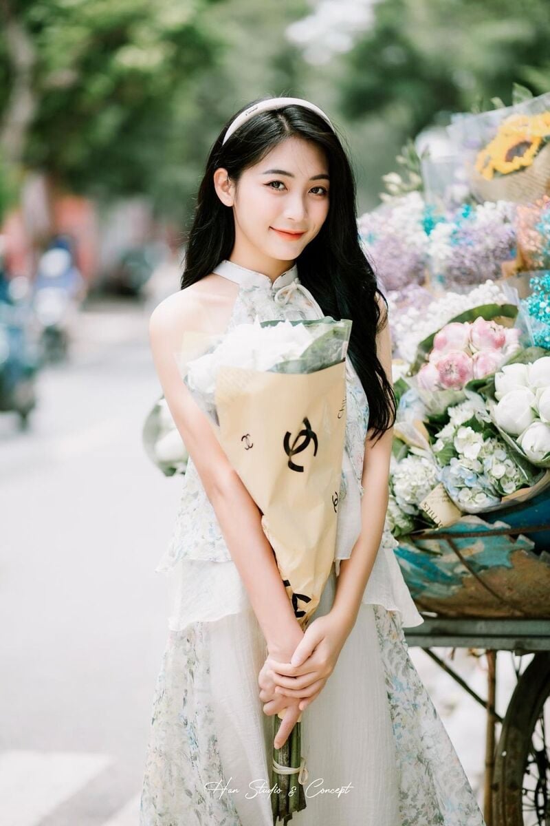 chụp ảnh với xe hoa