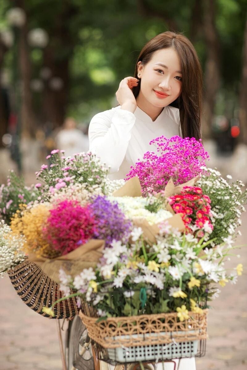 chụp ảnh với xe hoa