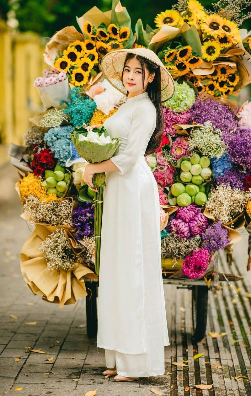 chụp ảnh với xe hoa