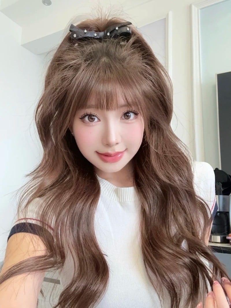 Cách cột tóc nửa đầu đẹp