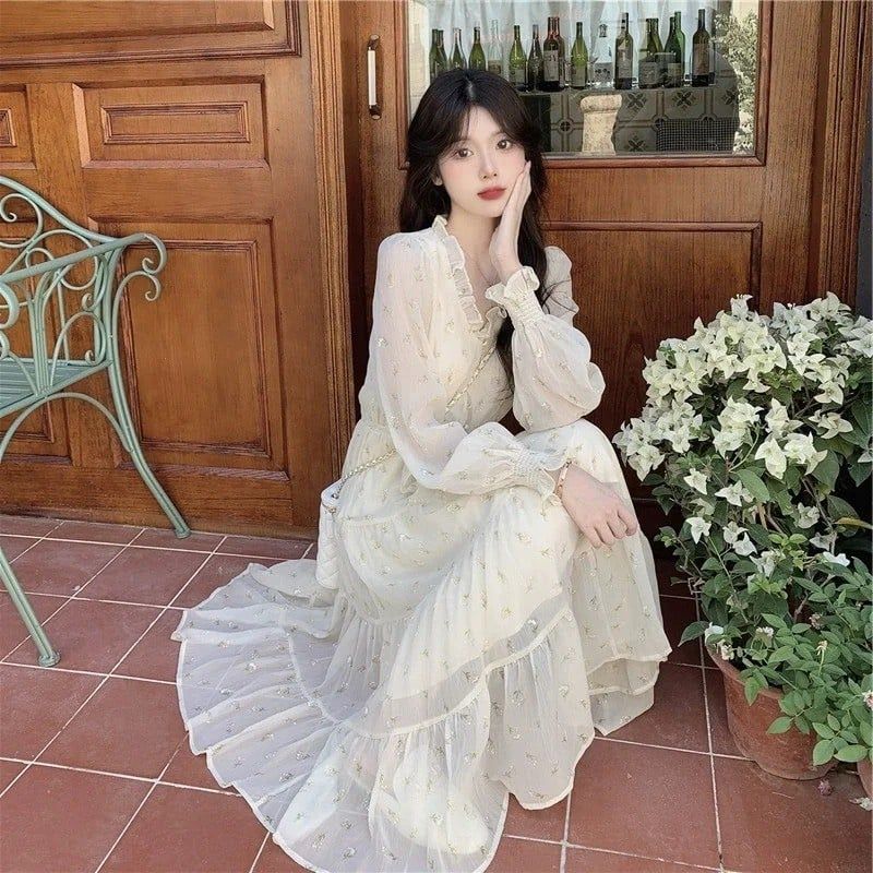 Đầm cổ điển
