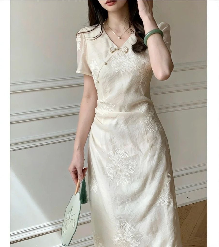 Đầm cổ điển