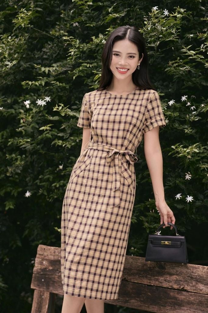 Đầm cổ điển