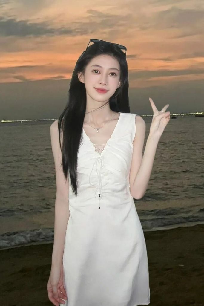 Đầm cổ điển
