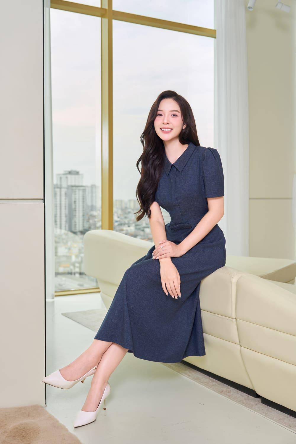 Đầm denim tay cộc cổ đức dáng xòe