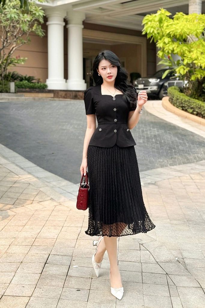 Đầm peplum dự tiệc