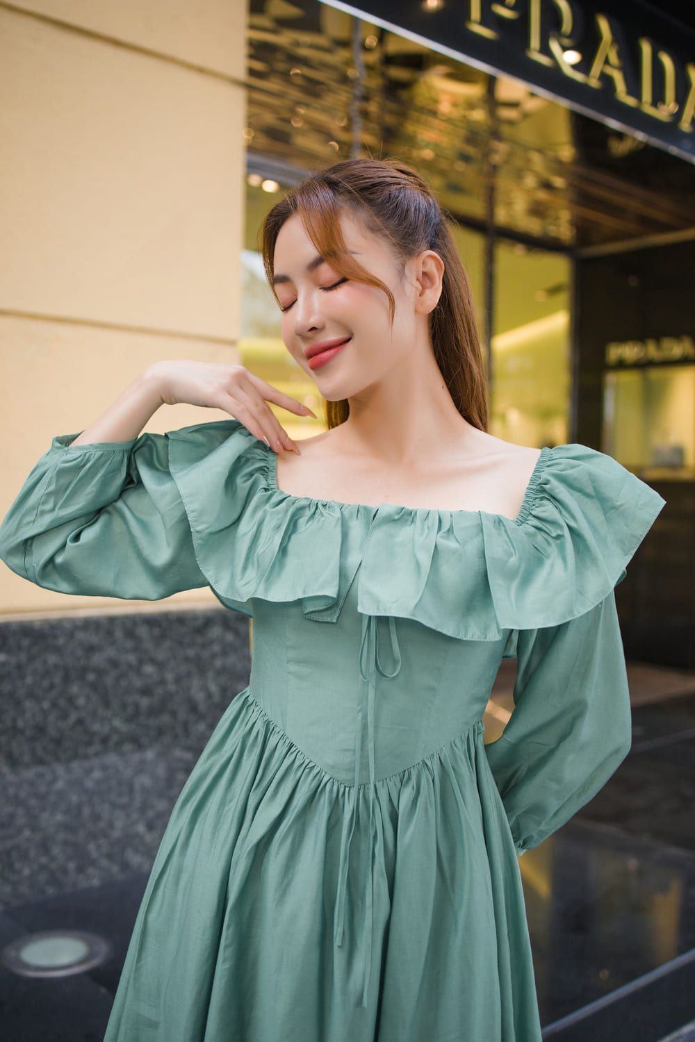 váy đầm trễ vai