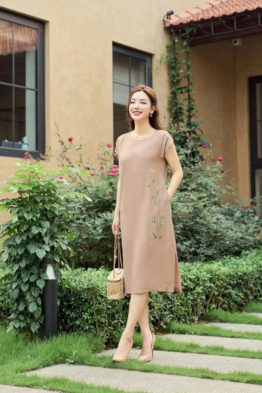 Chọn đầm trung niên cho người mập