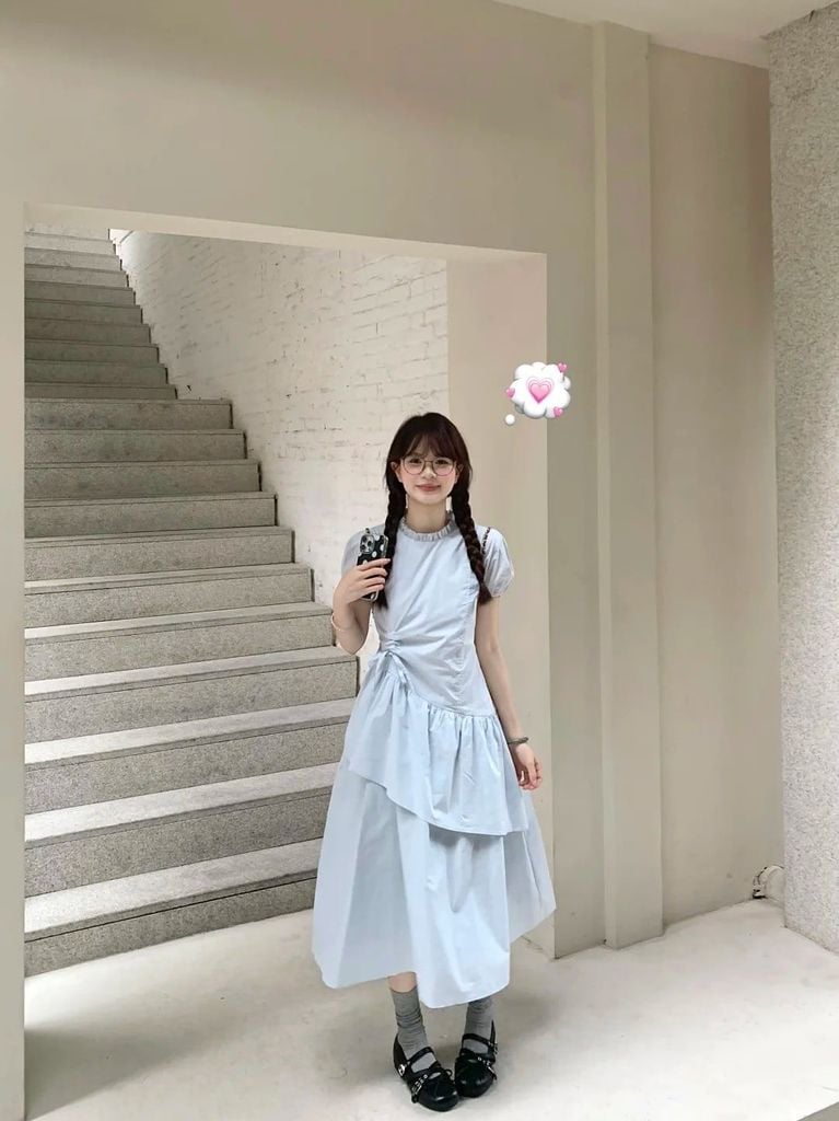 Đầm xanh dương