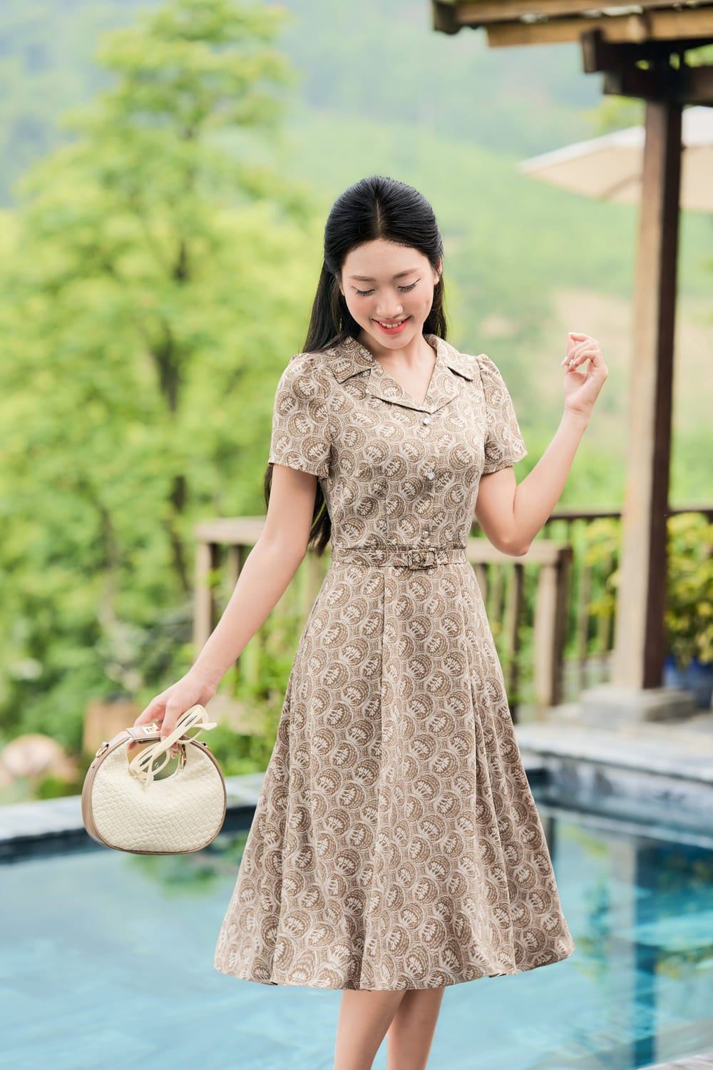 Đầm xòe ngắn dáng A
