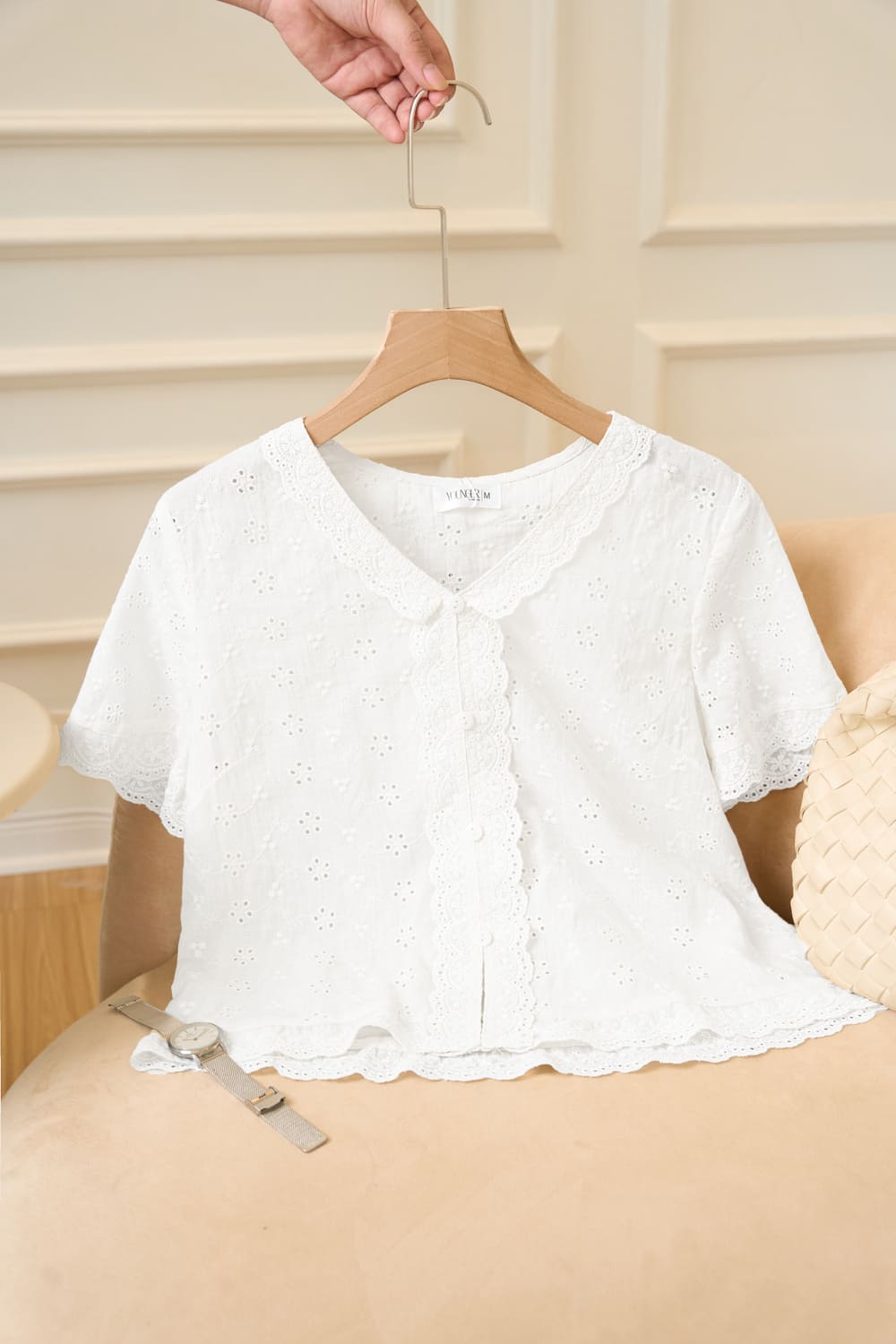 Áo sát nách chất tơ phối ren cổ nơ điệu đà