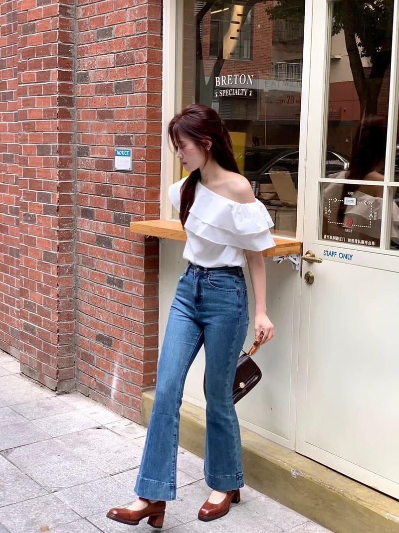 Giày nâu phối đồ màu gì hợp nhất?