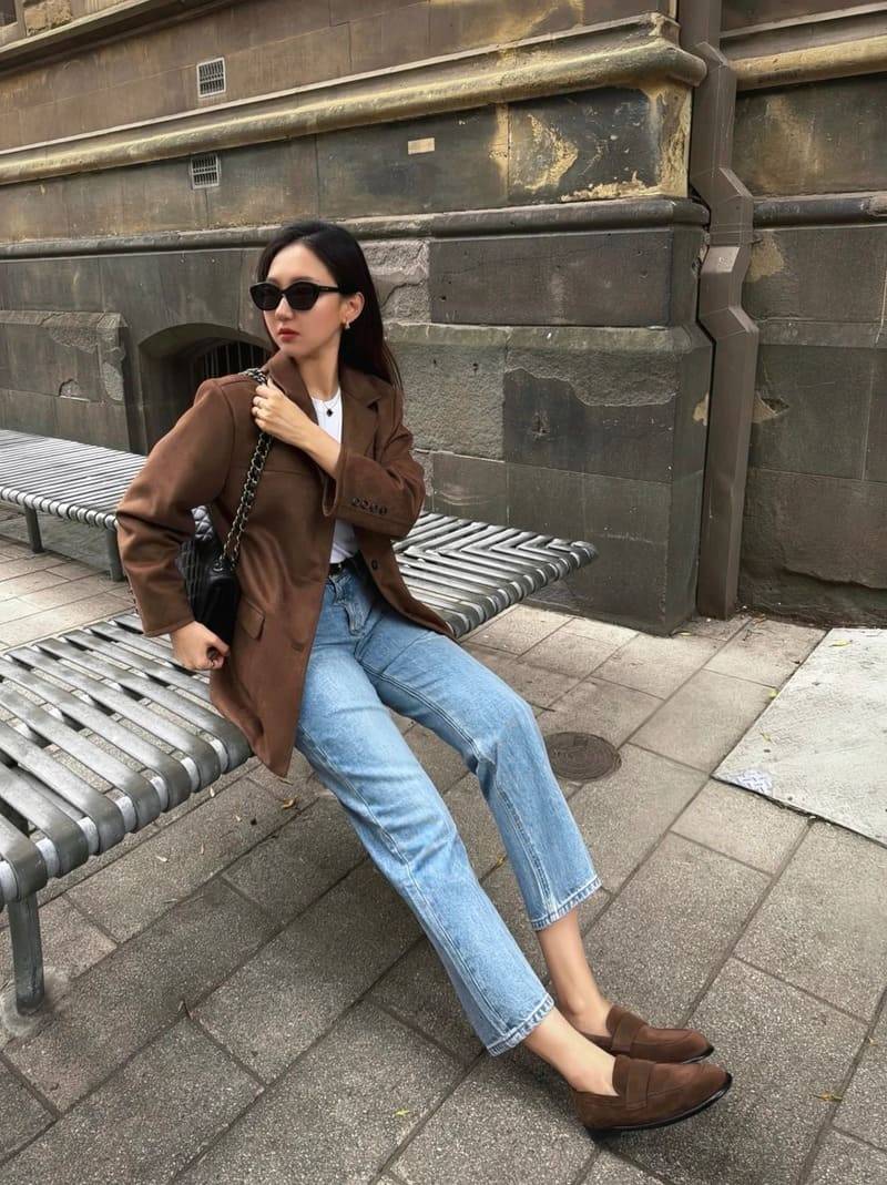 Giày nâu phối đồ màu gì hợp nhất?