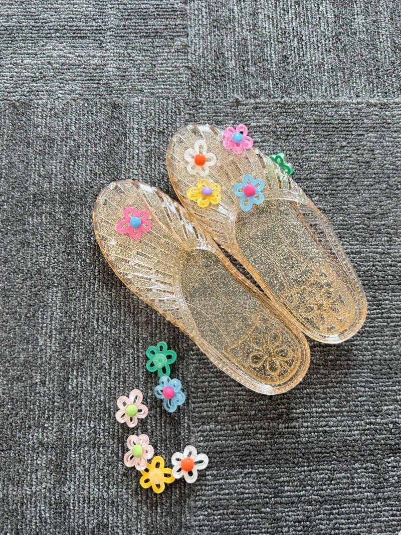 Giày sục nhựa nữ