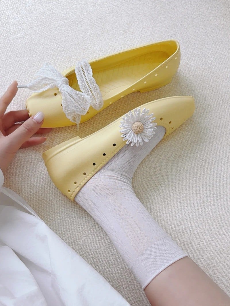 Giày nhựa búp bê nữ