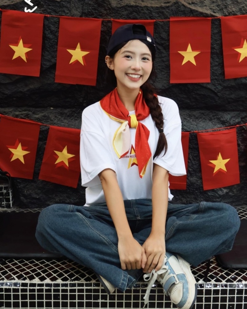 Lưu ngay 20+ outfit phối đồ đi chơi lễ Quốc Khánh 2/9 siêu chảnh cho nàng