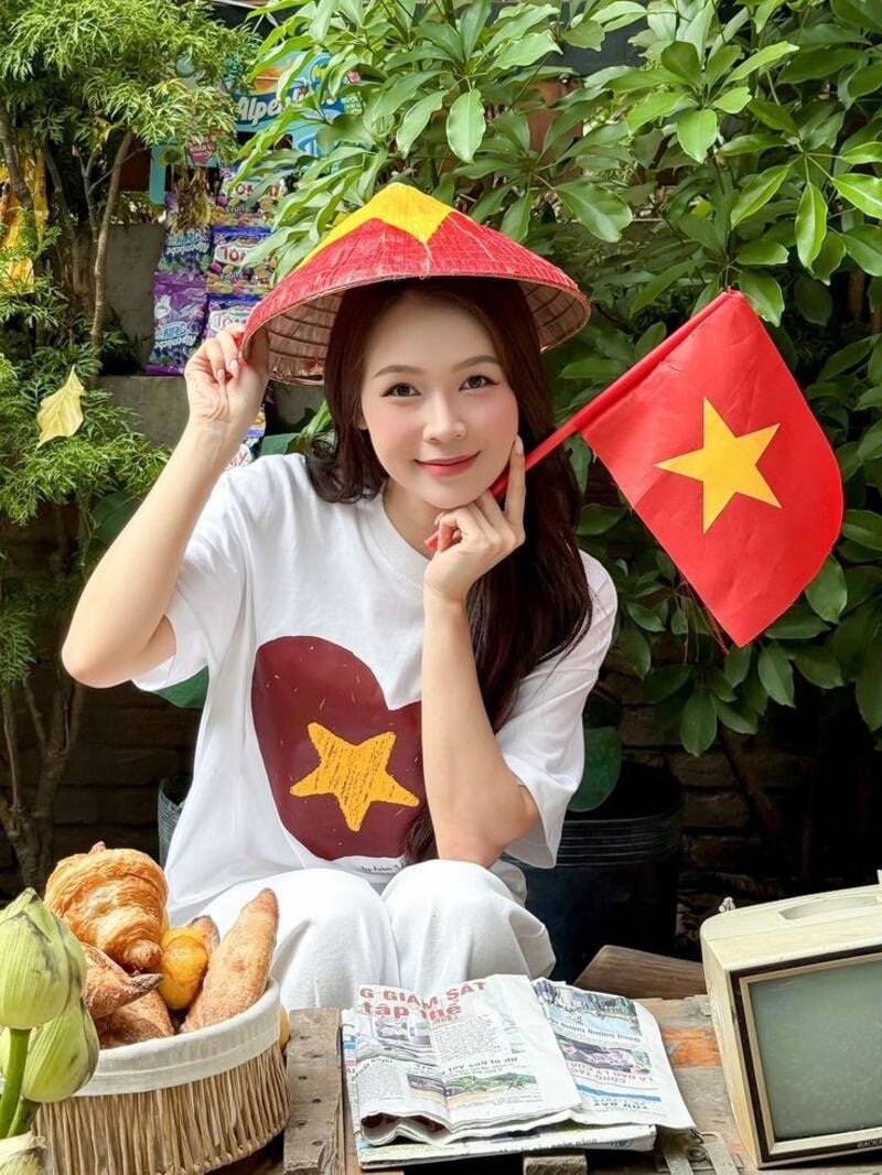 Lưu ngay 20+ outfit phối đồ đi chơi lễ Quốc Khánh 2/9 siêu chảnh cho nàng