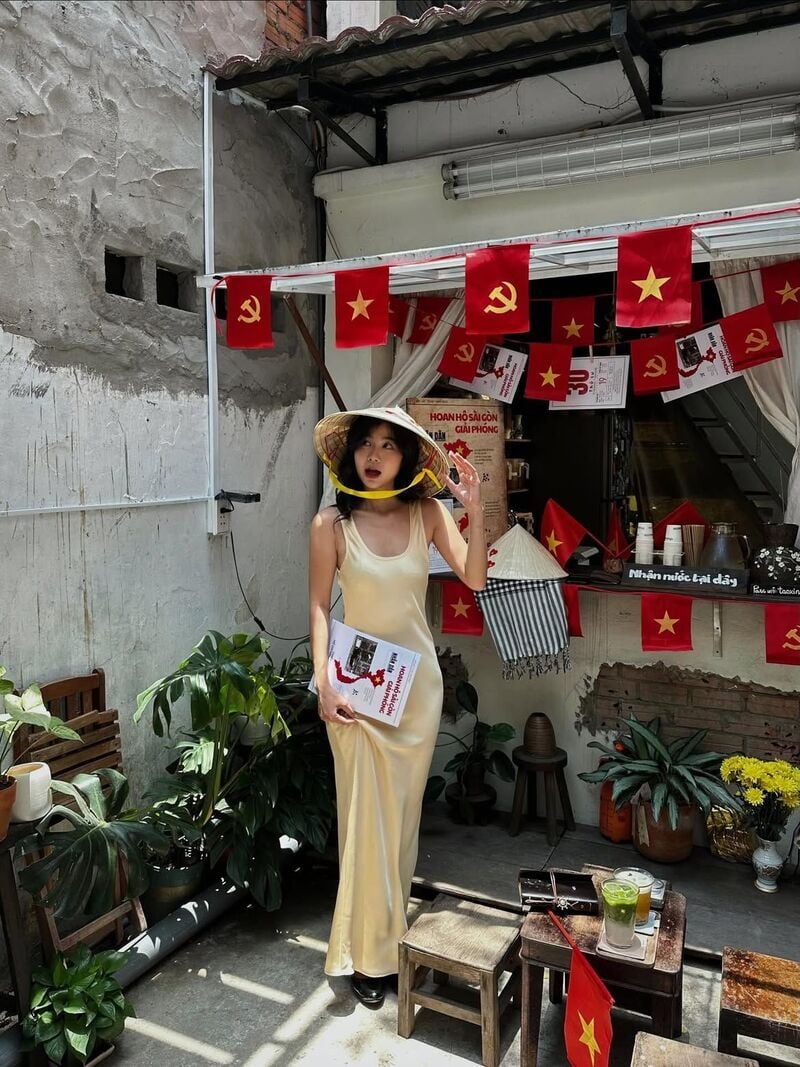 Lưu ngay 20+ outfit phối đồ đi chơi lễ Quốc Khánh 2/9 siêu chảnh cho nàng