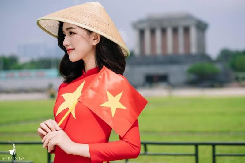 Lưu ngay 20+ outfit phối đồ đi chơi lễ Quốc Khánh 2/9 siêu chảnh cho nàng