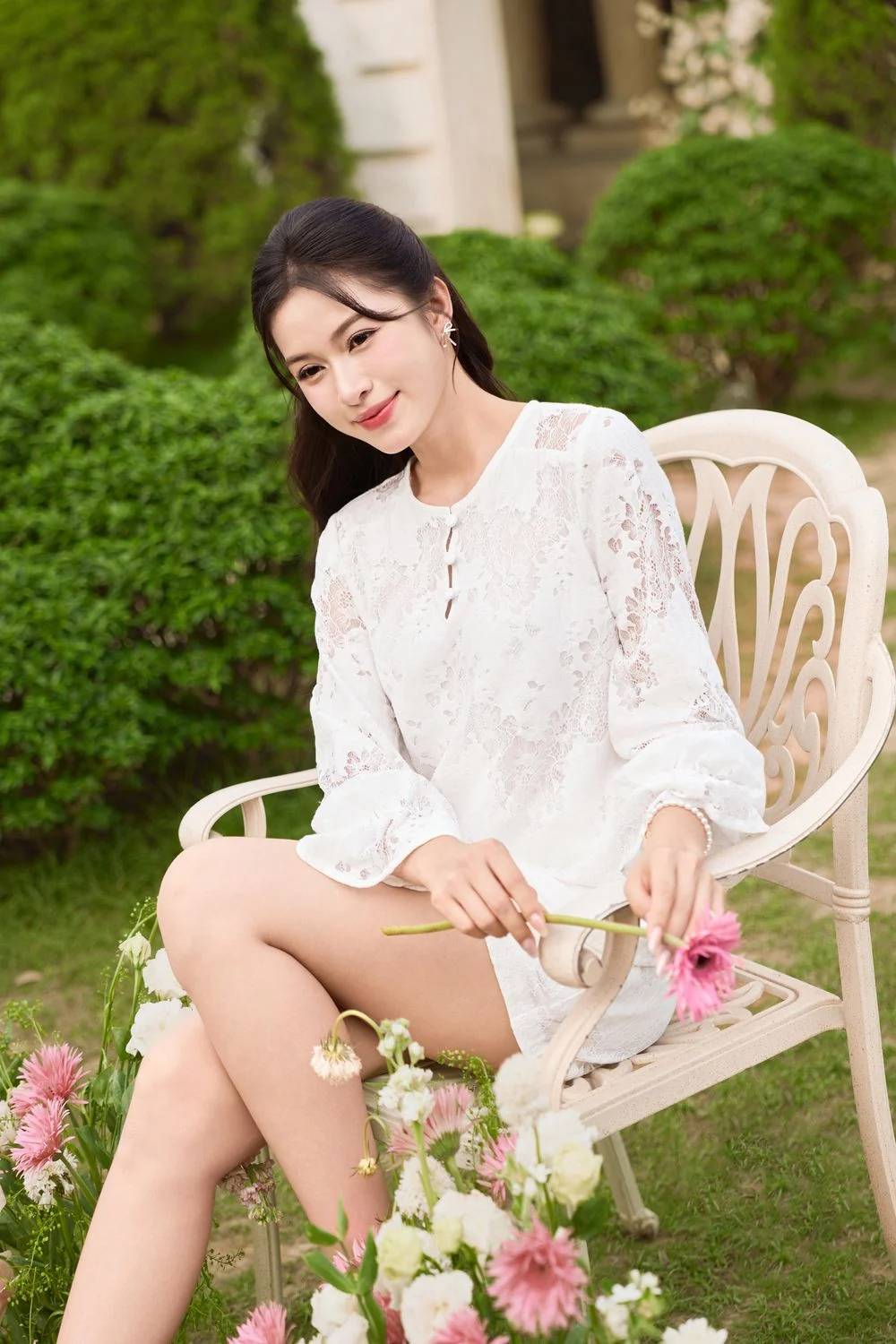 Top 6 kiểu áo nàng thơ điệu đà, duyên dáng