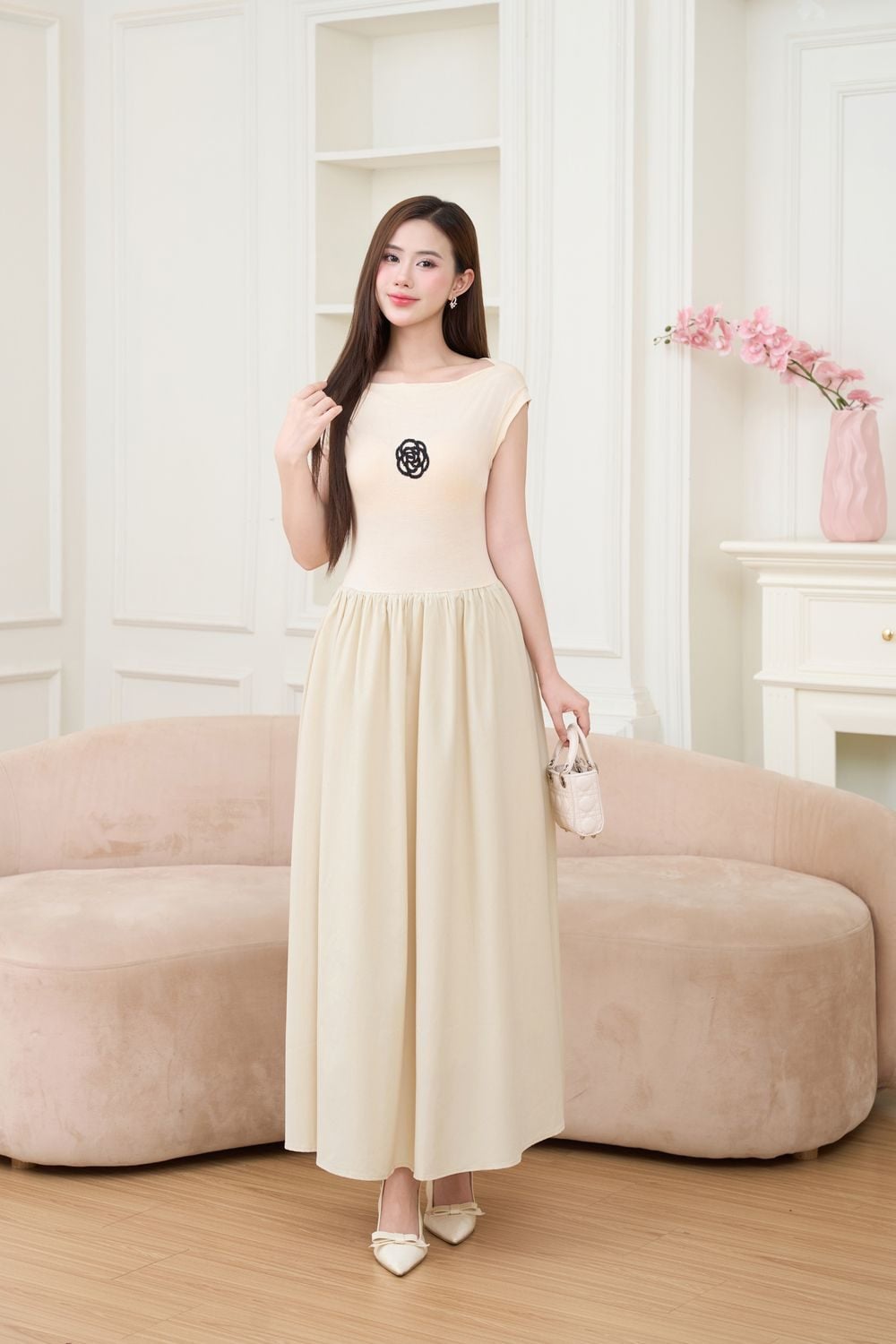 Mặc đầm suông cổ gì đẹp?
