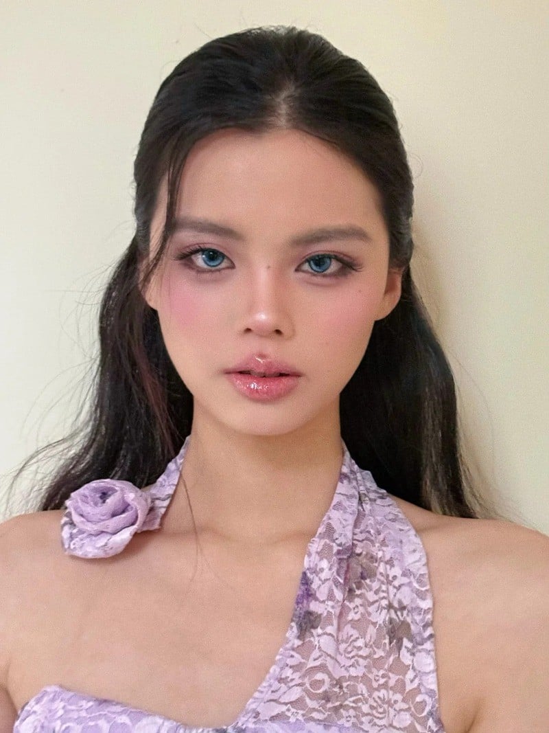 Makeup tone hồng tím